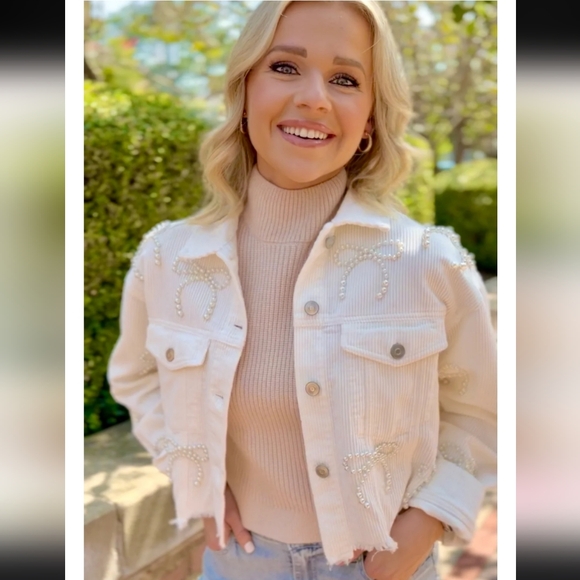 Nwot Peach Love Ivory Cordoroy Pearl Bows Cropped Raw Edge Collared Jacket - Picture 6 of 17